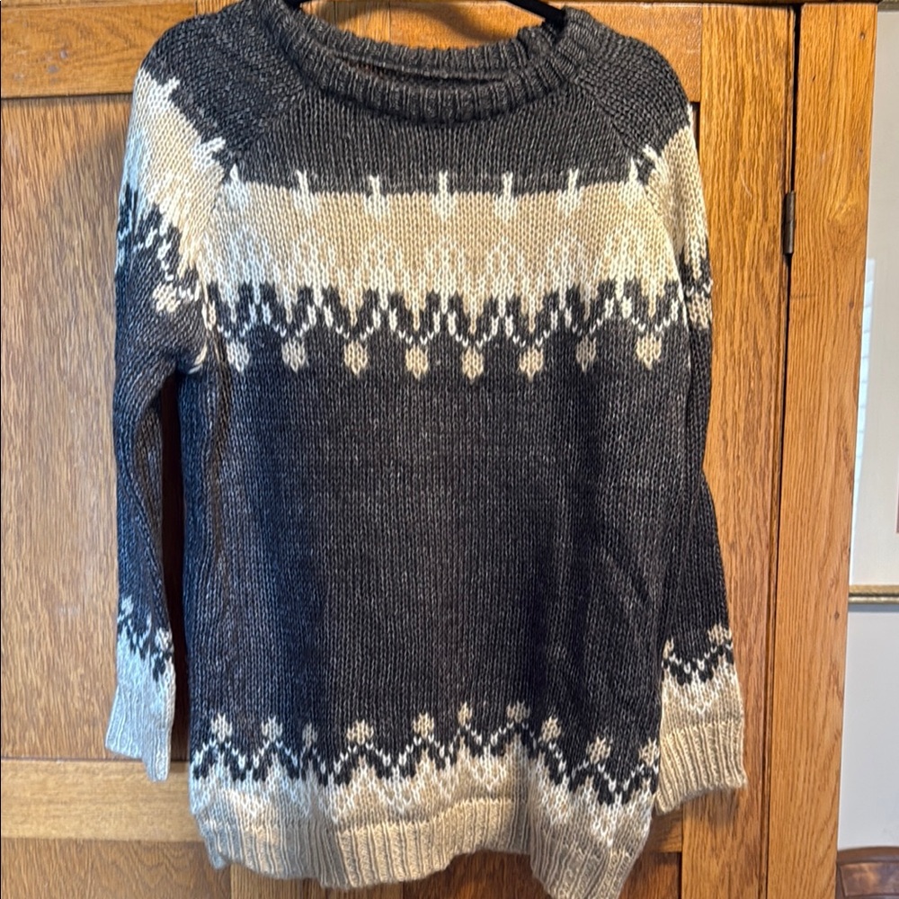 Nordic Style Black and Cream Crew Neck Sweater. SWEATER WEATHER